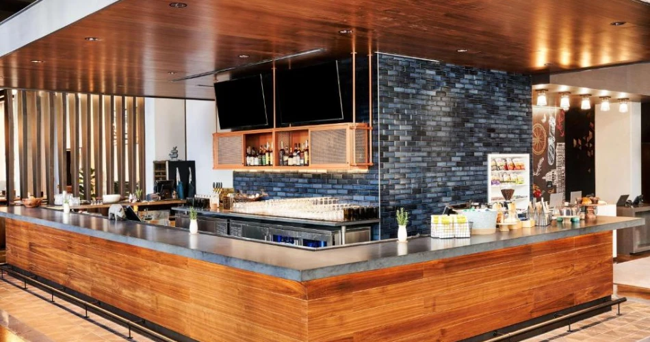 No-Car, No Problem! Hotels Near Coors Field with Complimentary Shuttles